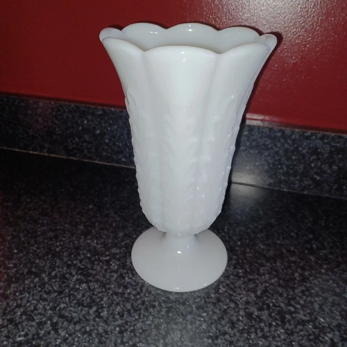 Vintage E. O. BRODY CO Large White Milk Glass Fern Vase 9" M5200 Cleveland Ohio