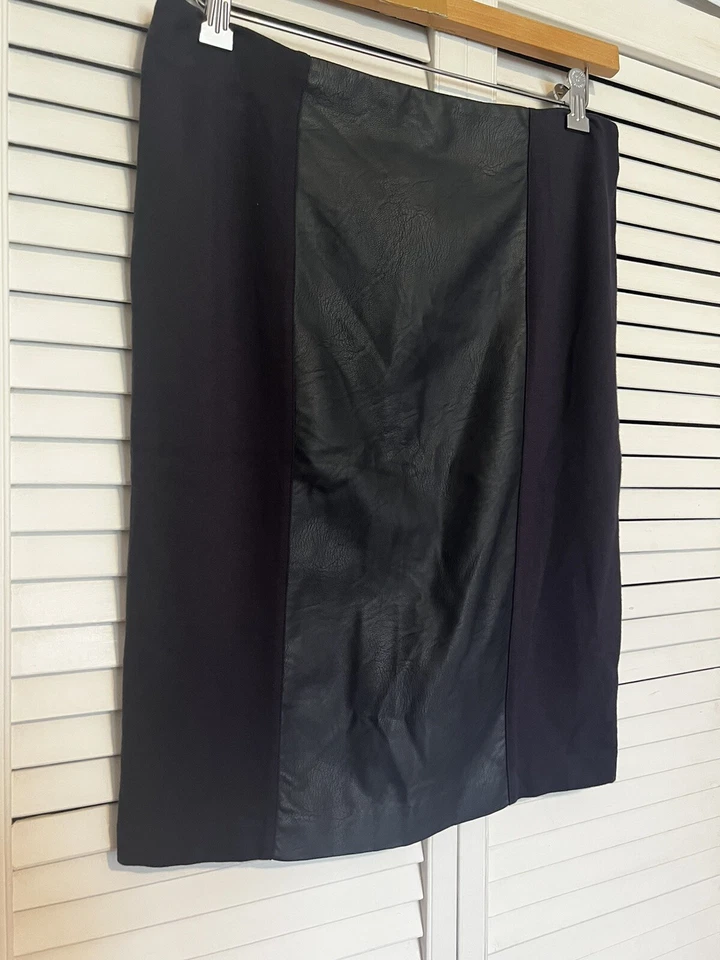 Falda para mujer Larry Levine talla 10 hasta la rodilla lápiz elástico azul marino plisado Foto 2 de 4