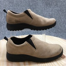 Sonoma Shoes Womens 7.5 M Slip On Beige Leather Comfort Low Top Round Toe