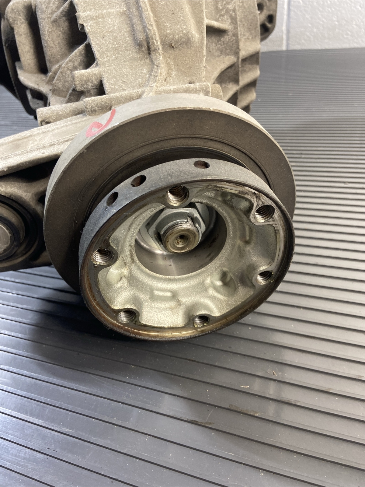 2017-2020 Maserati Levante Rear Differential Axle AWD Drivetrain OEM Assembly