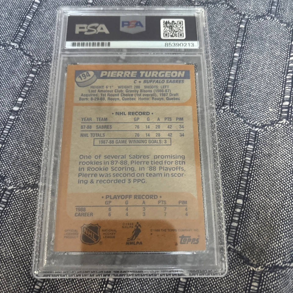 Pierre Turgeon RC 1988 Topps Auto #194 PSA/DNA Authentic Auto - Image 2 of 2