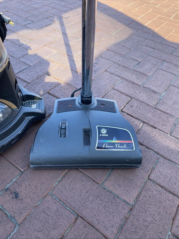 Rainbow E2 - Aspiradora de bote de 1 velocidad Foto 3 de 4