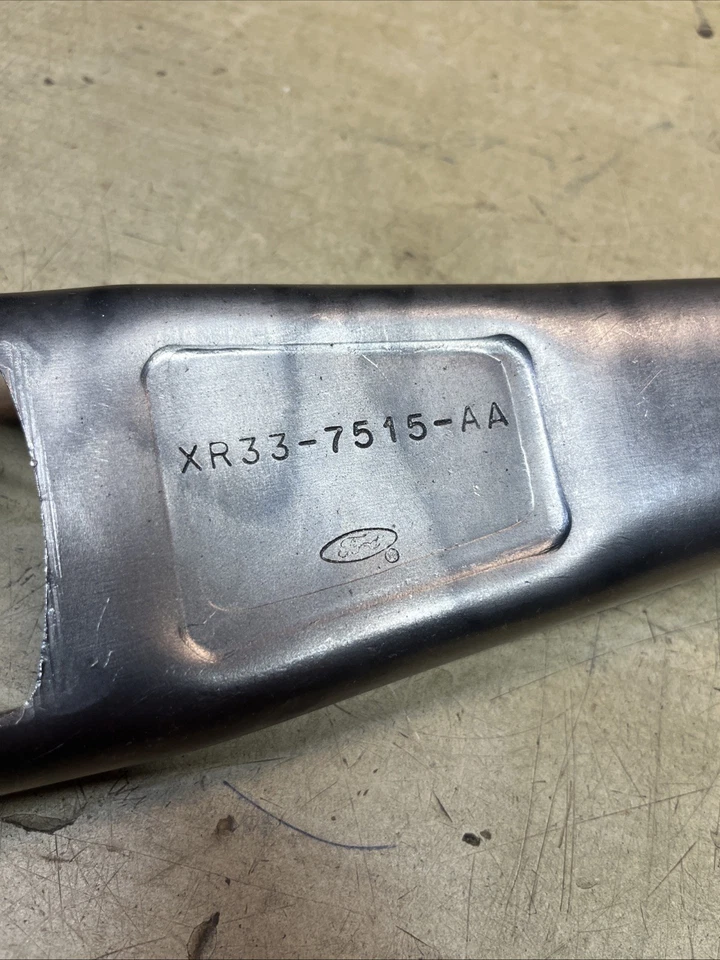 Horquilla embrague Ford Mustang XR33–7515 – AA NOS GT. T5, T 45 1999 2004 Foto 3 de 4