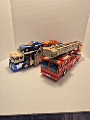 TRANSFORMERS 2001 RID OPTIMUS PRIME & ULTRA MAGNUS LOT