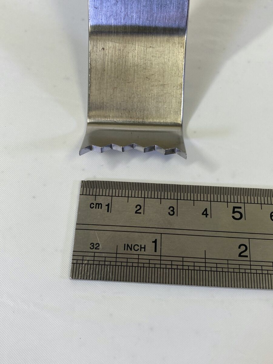 Innomed T1002 Posterior Glenoid Neck Retractor 30mm Width 10