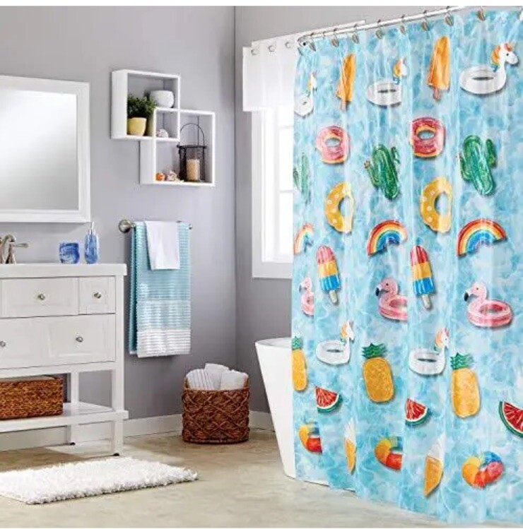 By Saturday Knight Ltd. Cortina de ducha de vinilo flotante unicornio multicolor