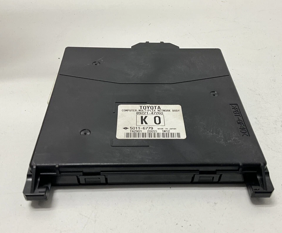 Toyota Prius 2012 módulo de red multiplex 8922147260 OEM Foto 2 de 4
