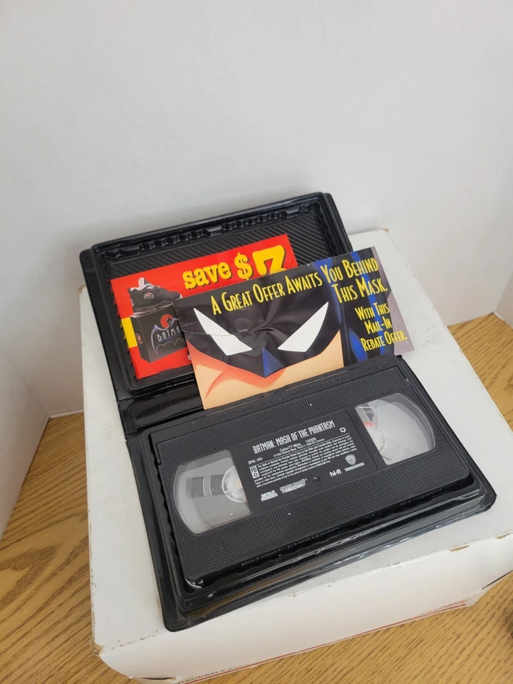Batman - Mask of the Phantasm VHS, 1994, Black Clamshell With Promos - Image 4 of 4