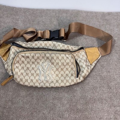 MLB New York Yankees Fanny Pack Unisex Tan Monogram Logo Belt Bag Streetwear