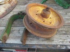 John Deere Unstyled B Jd Tractor Single Frontend Wheel Yoke W/ Cast Hub