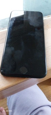 Apple iPhone SE 2020, 64GB, Schwarz, ohne Simlock Alles In Takt