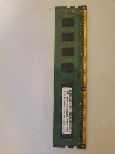 2GB Samsung DIMM 333MHz PC3-10600U (2Rx8) SDRAM Desktop Memory (M378B5673EH1CH9) - Afbeelding 2 van 3