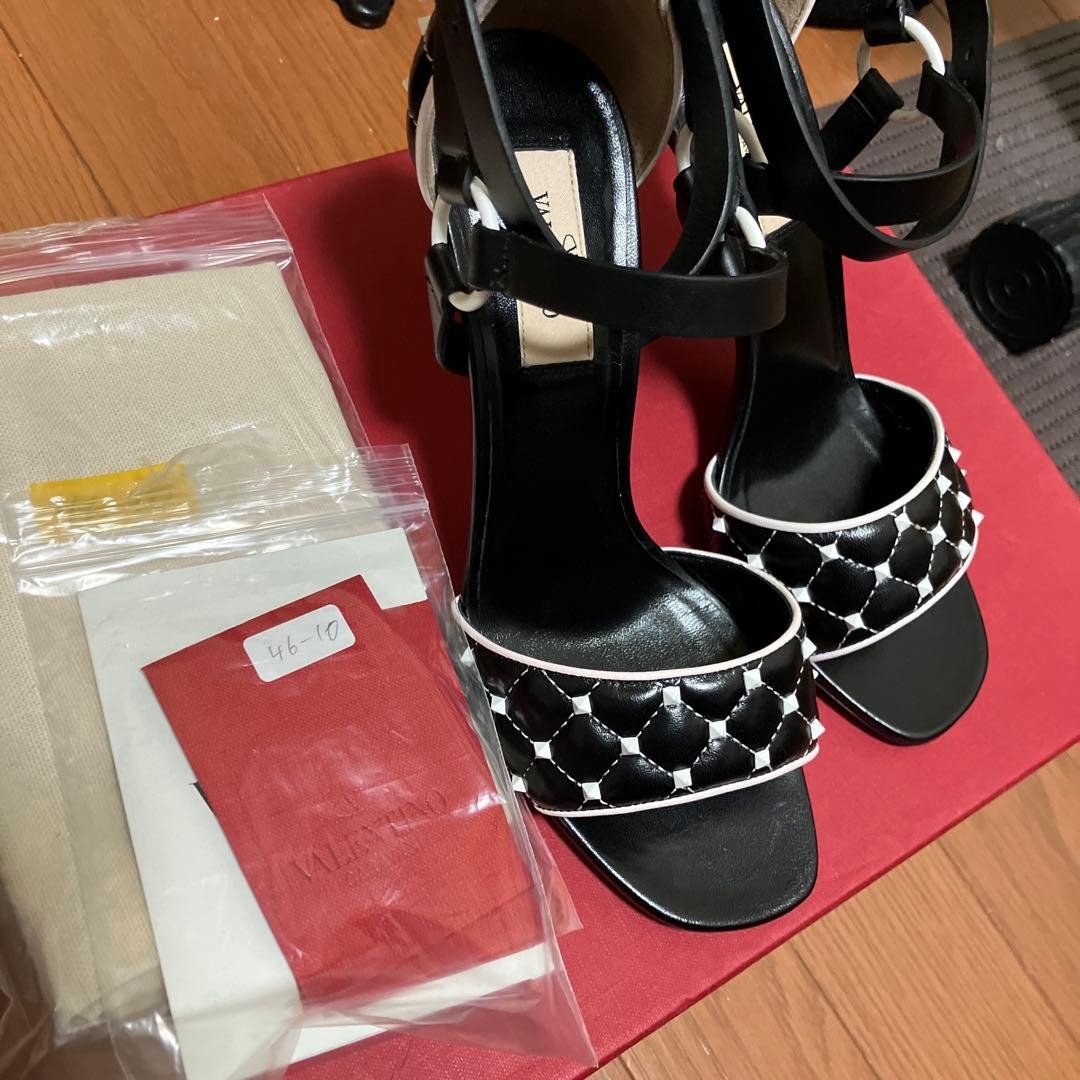 Valentino Garavani Pumps Heel Leather Black/White EU36.5/US6.5 116177c