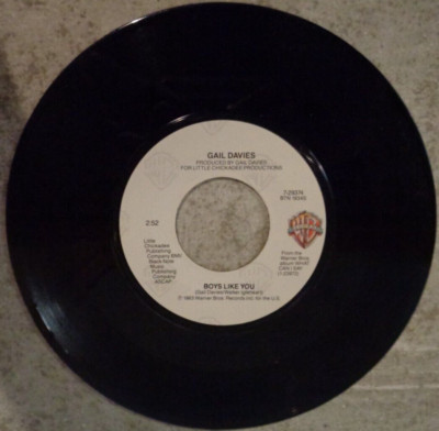 GAIL DAVIES BOYS LIKE YOU/WHAT CAN I SAY WARNER BROS RECORDS VINYL 45 VG