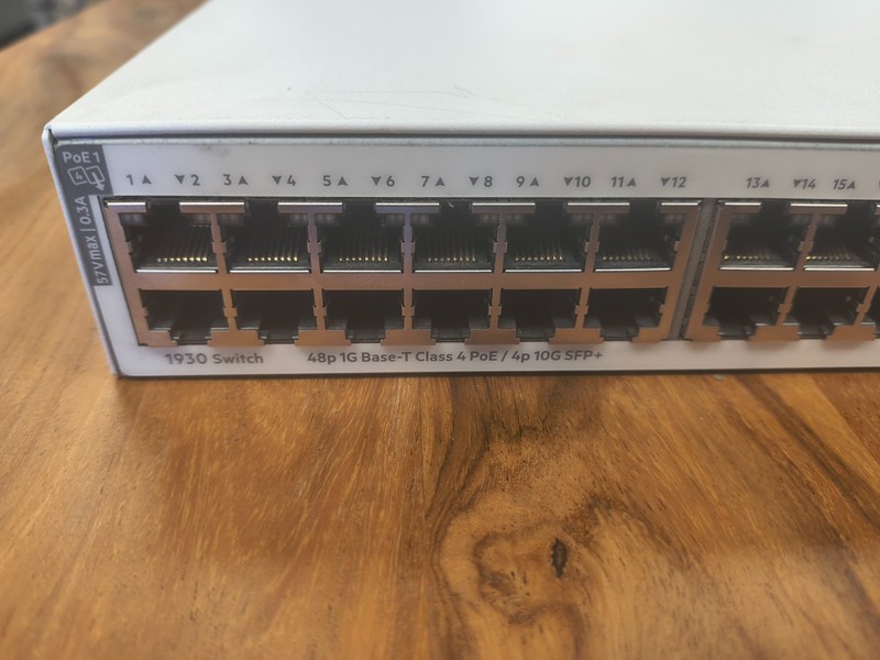 Aruba - JL686 - Instant On 1930 48p 1G Class 4 PoE / 4p 10G SFP+ Switch