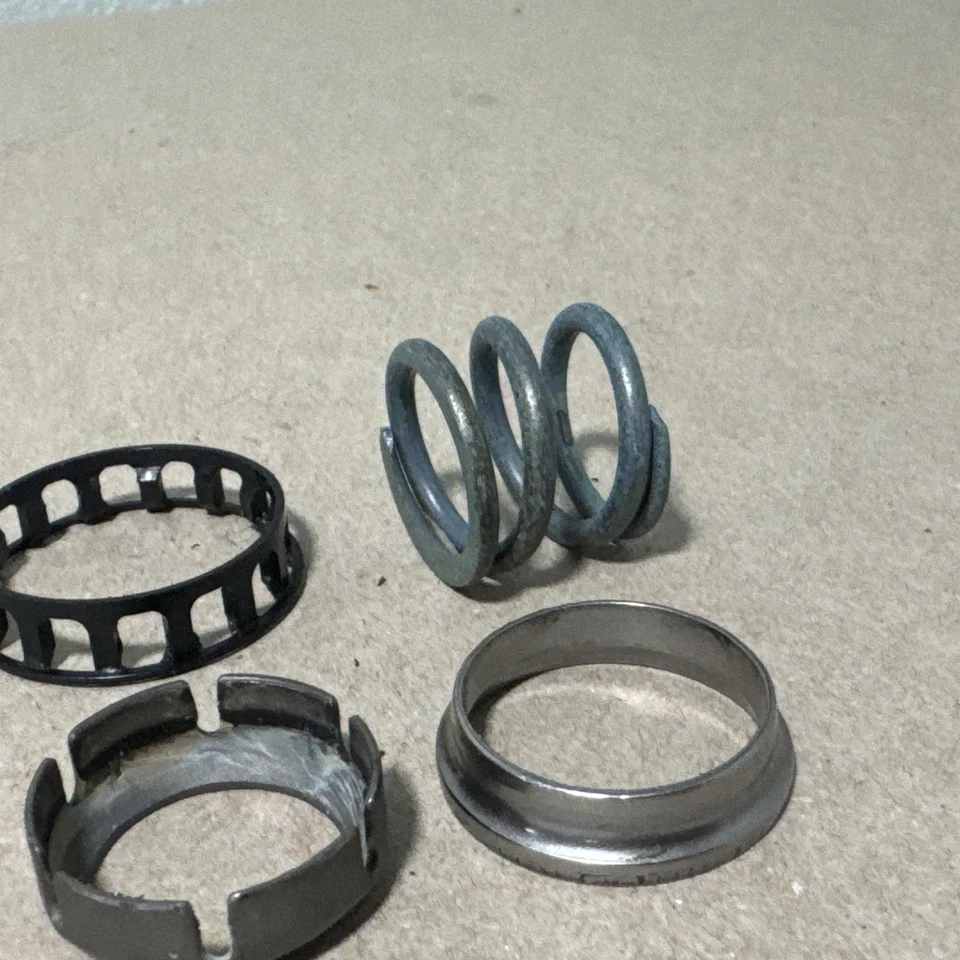 Kit de cojinete superior columna de dirección inclinable GM Chevy Cadillac Spring Race Gmc Olds Foto 4 de 4