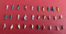 Set 30 Modelfiguren, Spur Z, 1/220 Ausf.: 15 steh (6-7mm),/15 sitz Personen, Neu