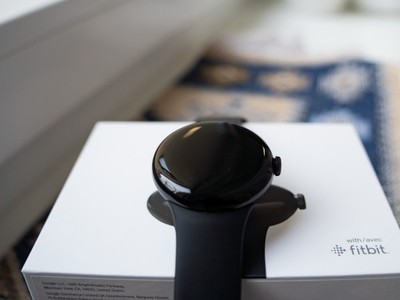 Google Pixel Watch 41mm Matte Black Edelstahlgehäuse mit Obsidian...