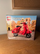 LEGO Creator 40517 - Vespa- Red Scooter Building Set Brand & New Sealed