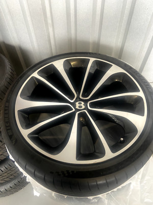 Bentley Bentayga 21'' Forged Alloy Wheels w/ Michelin 295/30 ZR 21 Tires set of 4
