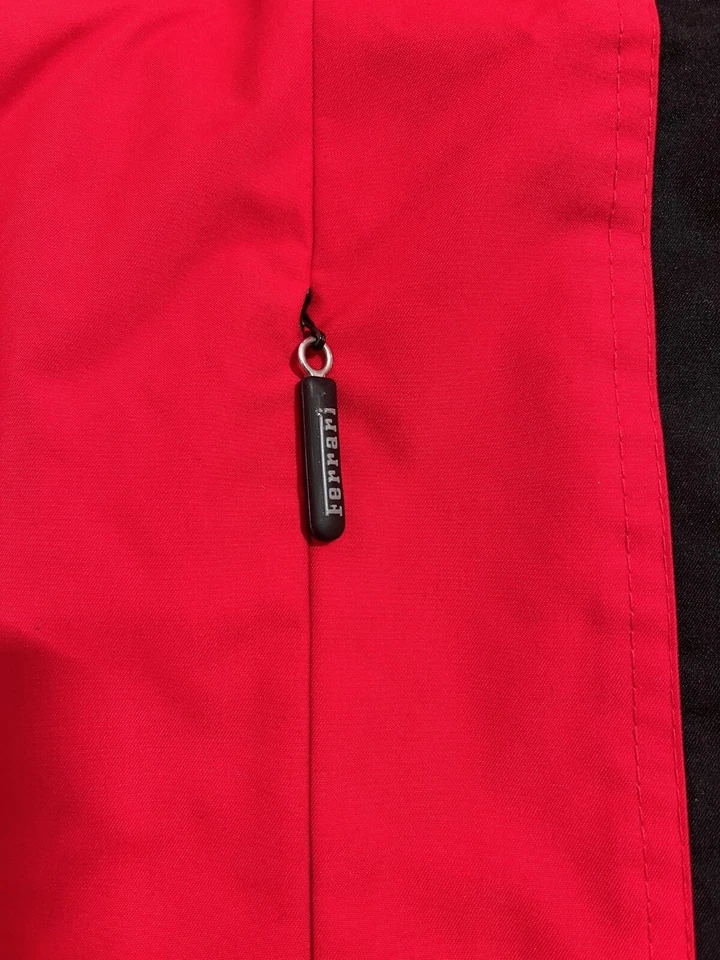 Chaqueta de lluvia Ferrari vintage con capucha - talla S (SFR7758S) Foto 4 de 4