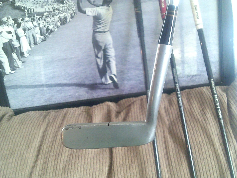 Taco de golfe vintage Macgregor Tourney IM 5 Iron Master. Couro original. 33,5 pol. - Imagem 2 de 4