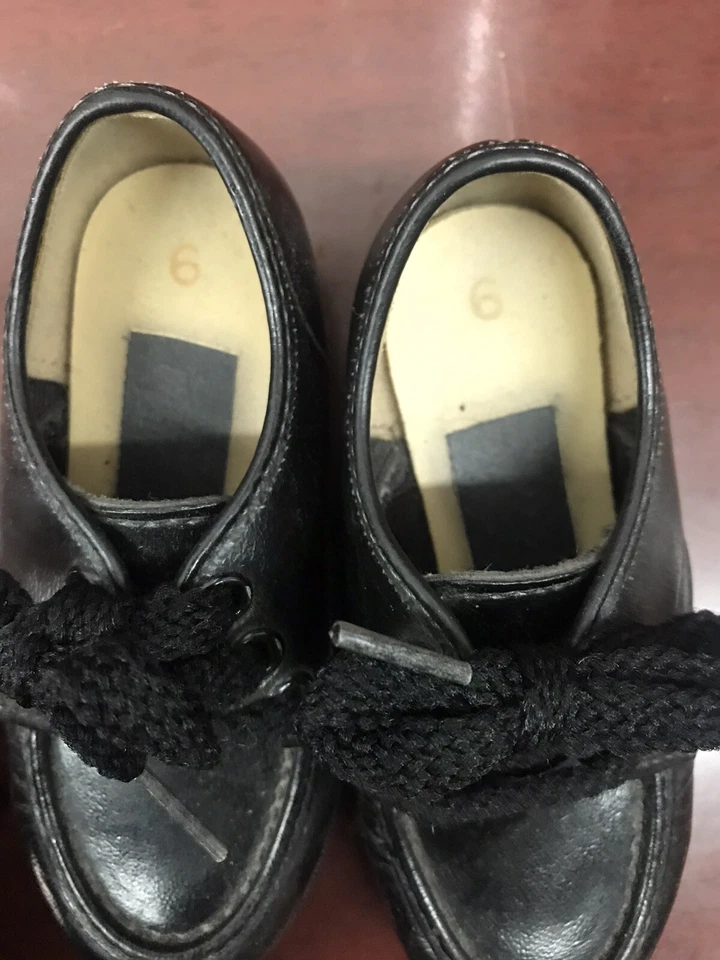 Zapato de cuero negro/marrón talla 6 con cordones para bebés niños bebés niños pequeños Foto 3 de 4