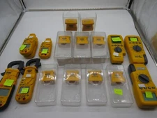 1/LOT OF UEI TEST INSTRUMENTS, 9 NEW, 8 NOT WORKING