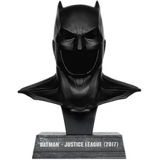 DC Direct - Batman (Justice League) 1:3 Scale Cowl Prop Replica