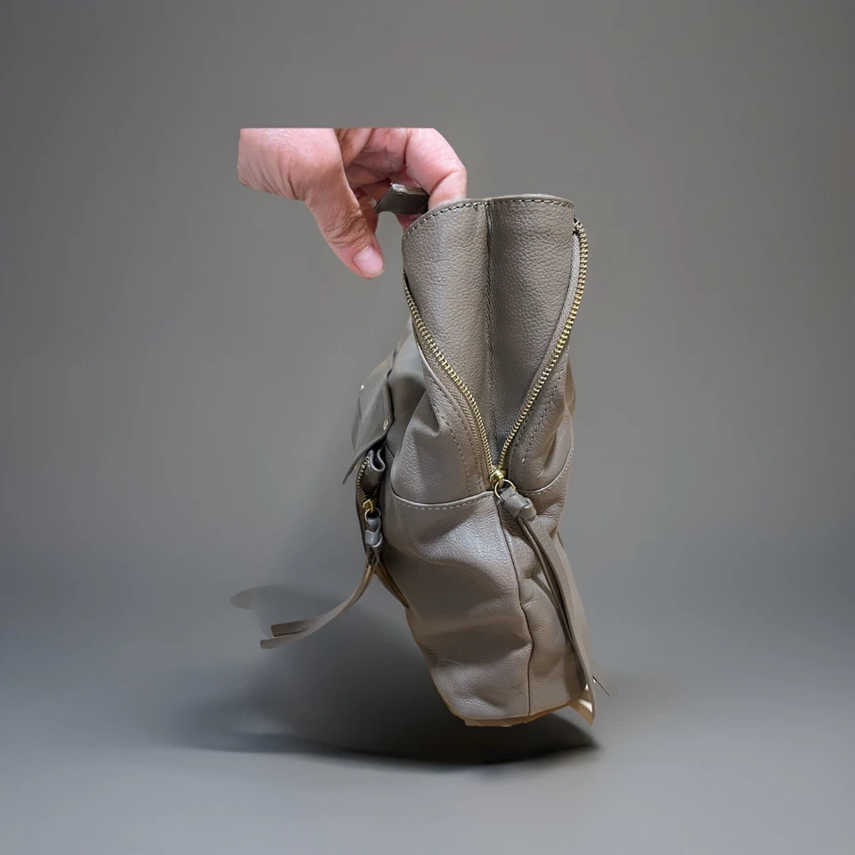 Bolso de hombro grande de cuero marrón topo KOOBA Everette Foto 4 de 4