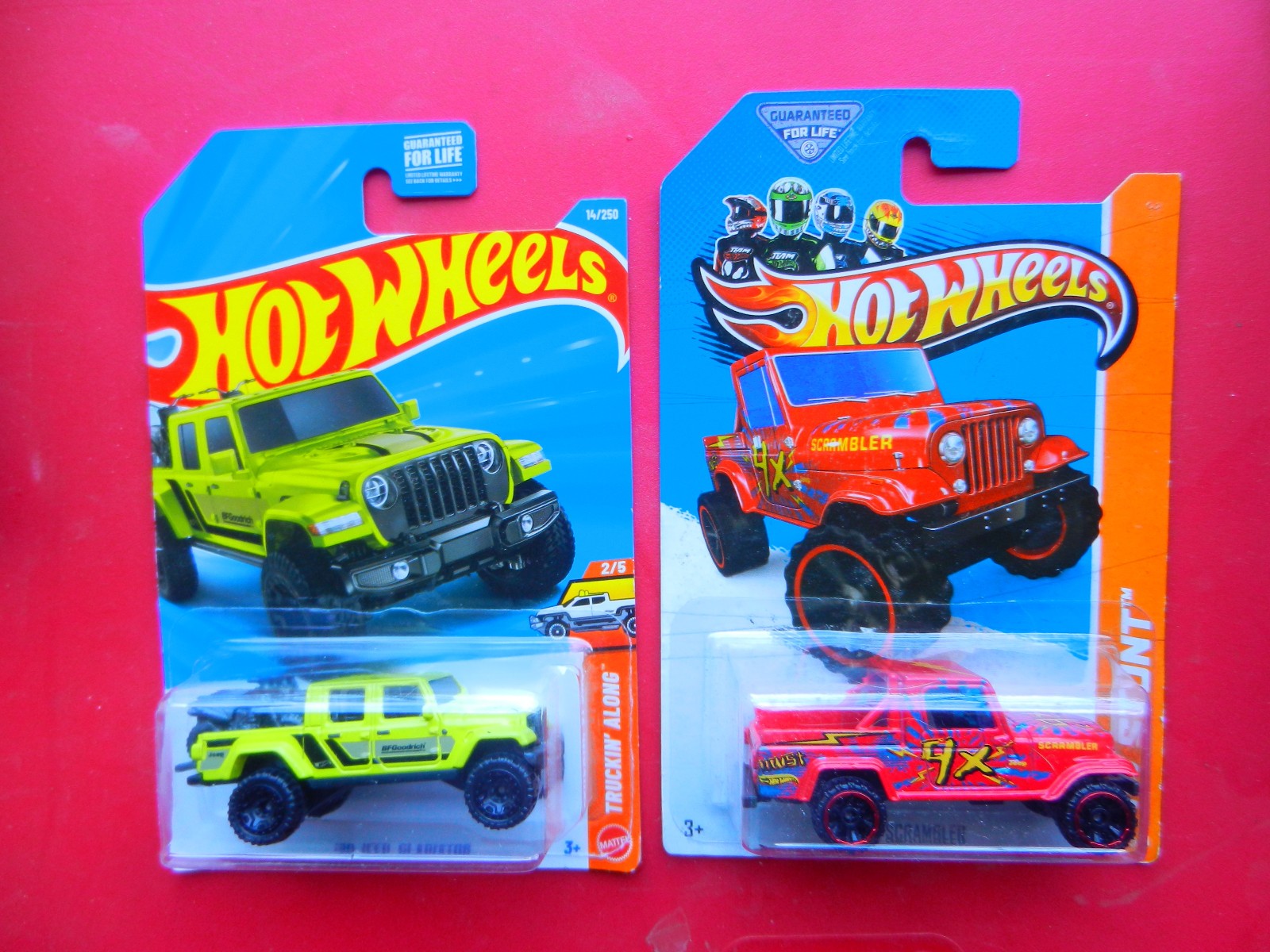 2 HOT WHEELS #78 RED JEEP 4X4 "SCRAMBLER" #14 2020 LIME GREEN JEEP "GLADIATOR"