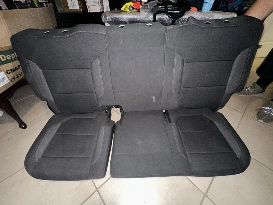 2019-2022 Chevy GMC Rear Seats (Cloth) SHIPS NEXT DAY - Image 2 of 4