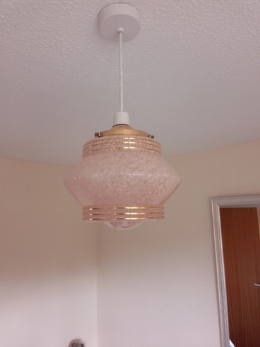 Vintage Art-Deco Pink Glass (Ceiling) hanging Light shade with Brass holder - Picture 10 of 10