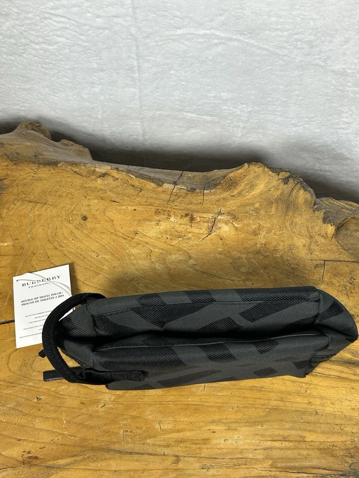 Bolsa de viaje Burberry fragancia negra/gris doble cremallera bolsa a cuadros artículos de tocador Foto 4 de 4