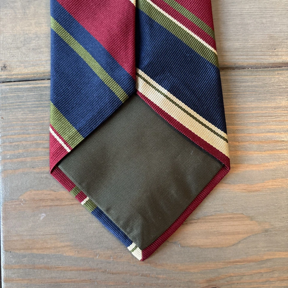 Gravata Ralph Lauren Chaps masculina de seda 4"x57" clássica listrada Repp feita nos EUA - Imagem 3 de 4