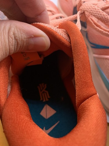 Taglia 12 - Nike Kyrie 5 Low Light Madder Root - Foto 6 di 7