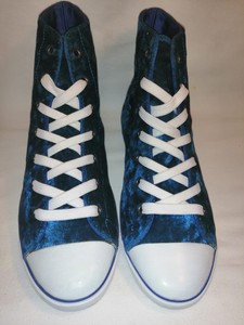 converse crushed velvet