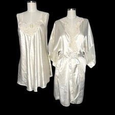 Intimate Concept by Terry Russo Set Size L Color: Ivory White