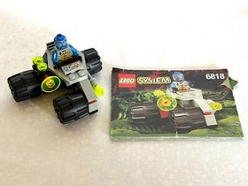 Vintage 1997 Lego Cyborg Scout set #6818, 100% complete with manual and minifig