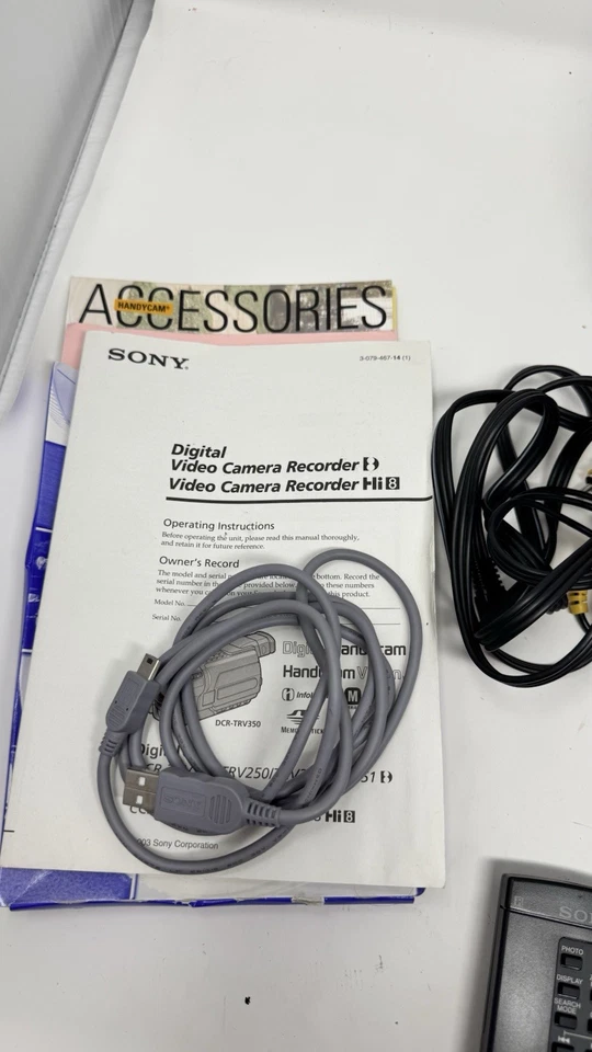 Sony Handycam DCR-TRV250  Digital 8 Camcorder With Nightshot code C:31 22 - Image 2 of 4