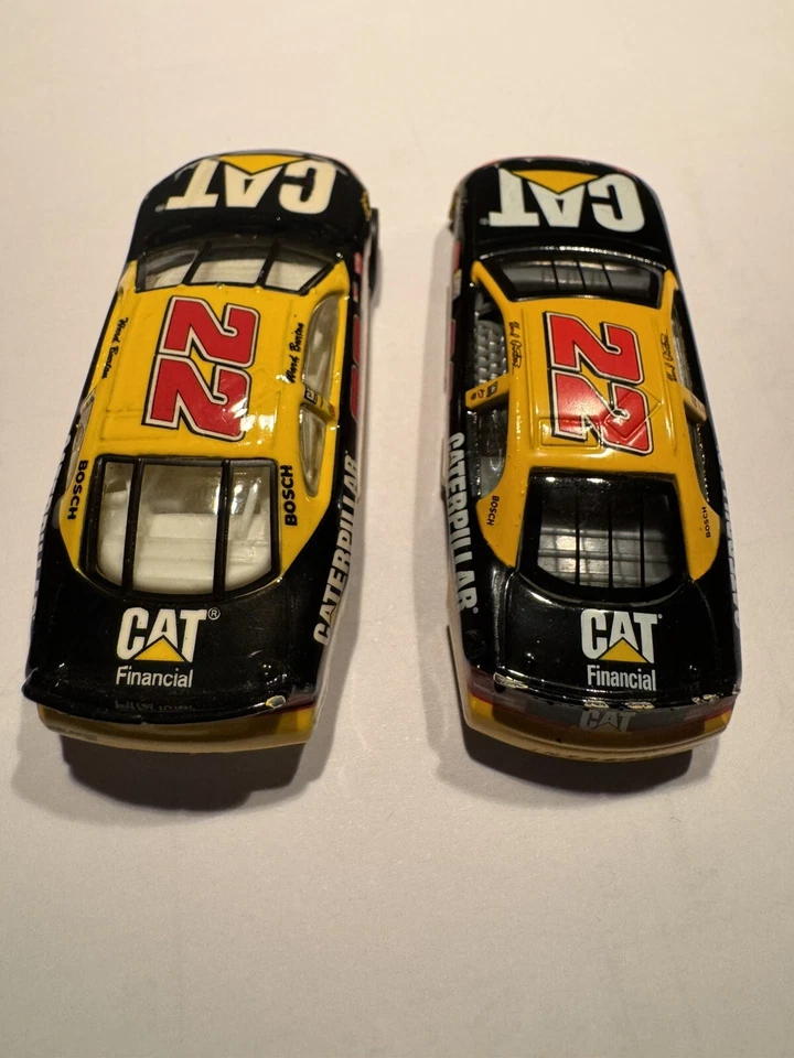 Coches diecast Ward Burton #22 CAT Nascar 1/64 (juego de 2) Foto 4 de 4
