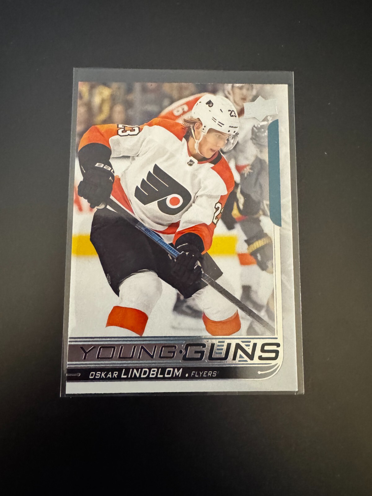 2018-19 Upper Deck Oskar Lindblom RC #218 Young Guns