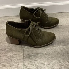 White Mountain Desaray Lace Up Stacked Heel Bootie Womens Size 8M