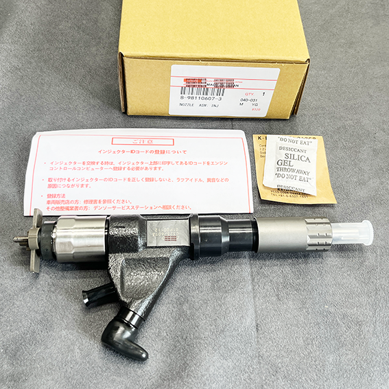 Fuel Injector for Isuzu Engine 4HK1 Truck NPR 8981106073 8981106074 095000-0323