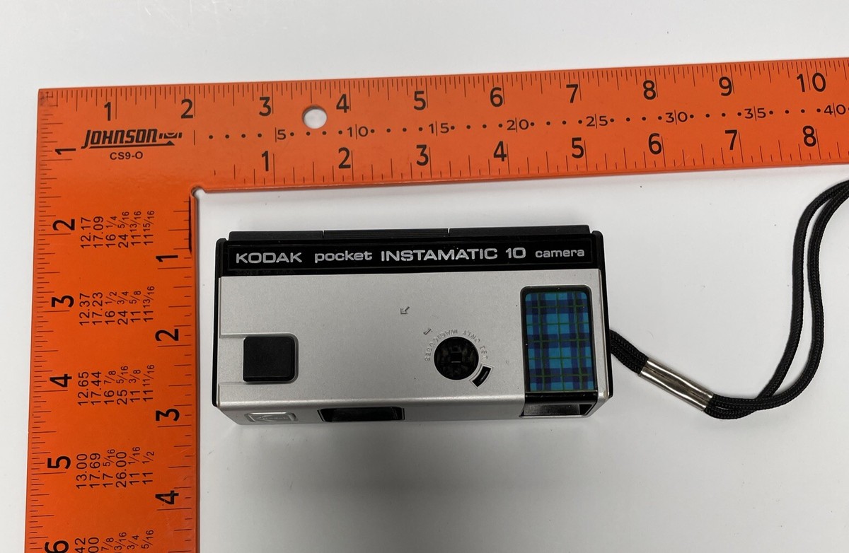 Vintage Kodak Pocket Instamatic 10 Camera Outfit with Original Box