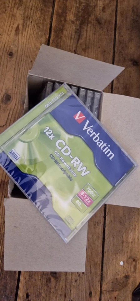 Verbatim CD-RW 80MIN / 700MB Rewritable Blank 8 -12x CDRW Disc,10 PACK - Image 4 of 4