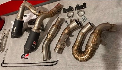 QD Exhaust Dark Matter Ducati Streetfighter V4 S ADUC0650029-NK