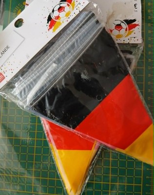 2x Deutschland Flagge / Fahne Girlanden, je 6M