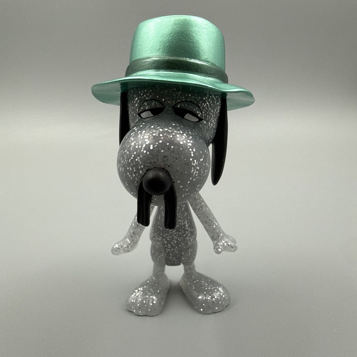 Super7 Peanuts Snoopy Mystery Blind Box Wave 2 Glitter Spike 1/12