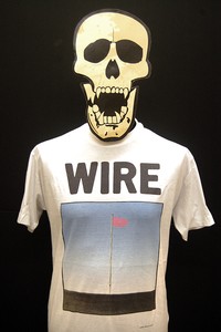 wire band t shirt